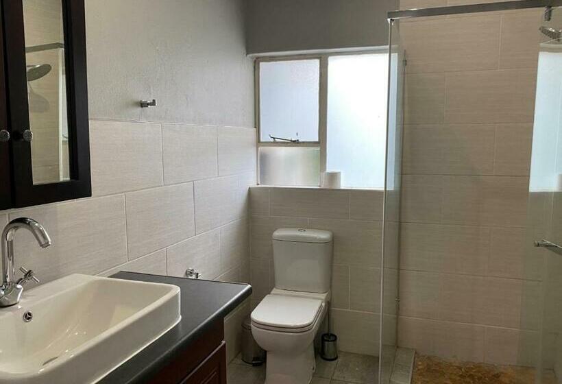 Семейный Номер, Africa Footprints Guest House