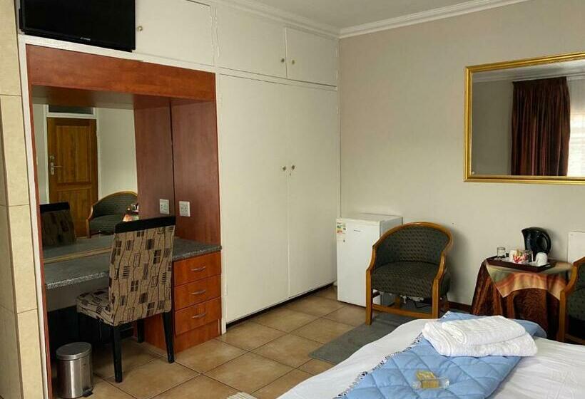 Стандартный Номер Кровать Кинг, Africa Footprints Guest House