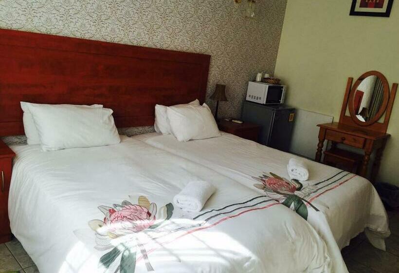 Ekonomik Oda, Logos Guest House