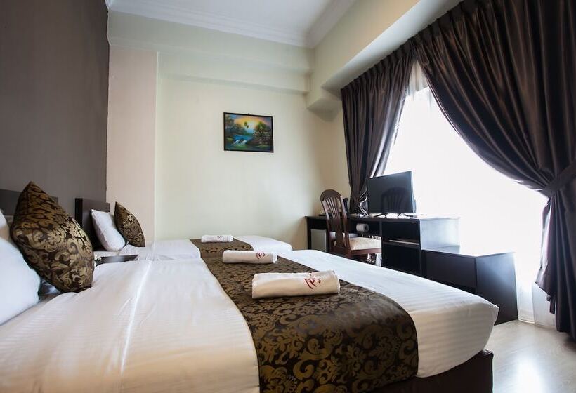 اتاق لوکس خانوادگی, Rj Hotel Kulai