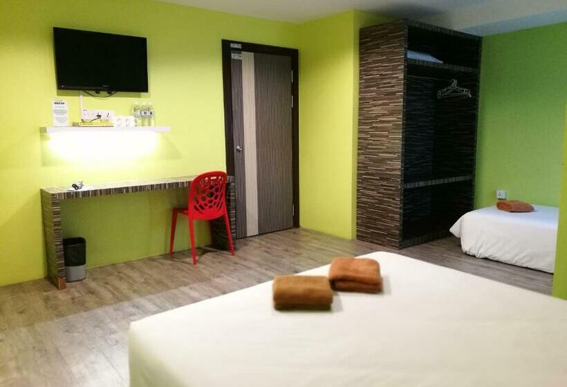 Семейный Номер, Walk Inn