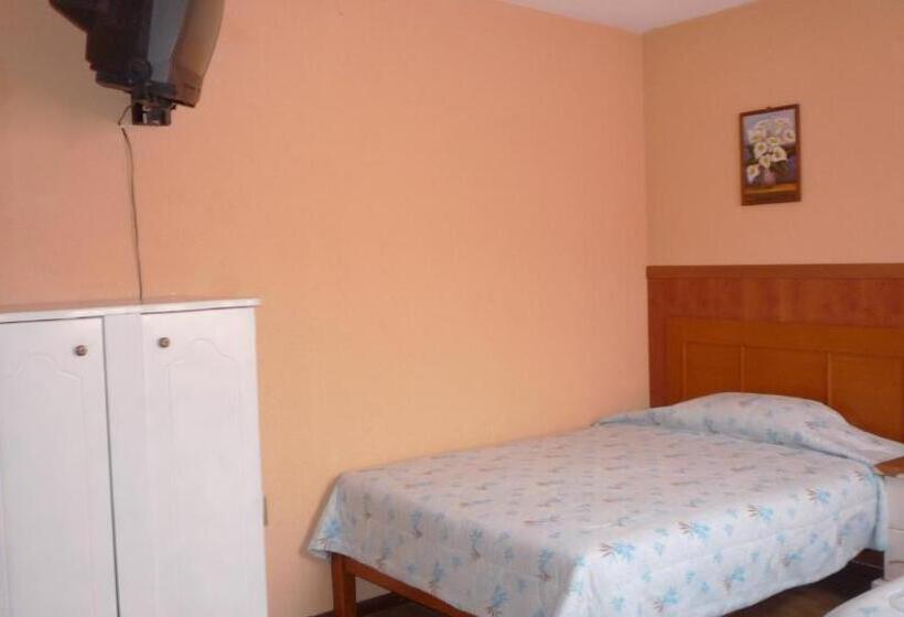 ２ダブルベッドのスタンダードルーム, Hostal Quinto Sol Huamantla