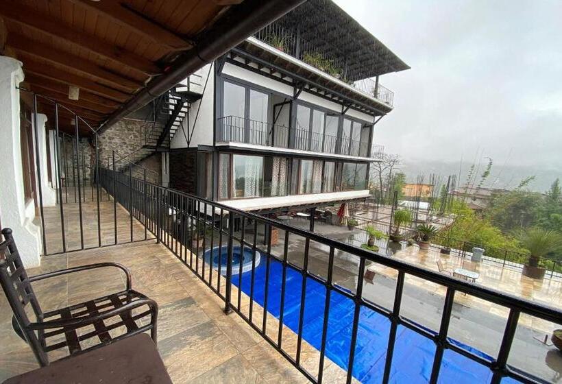اتاق لوکس با تخت بزرگ, Santa Rosa