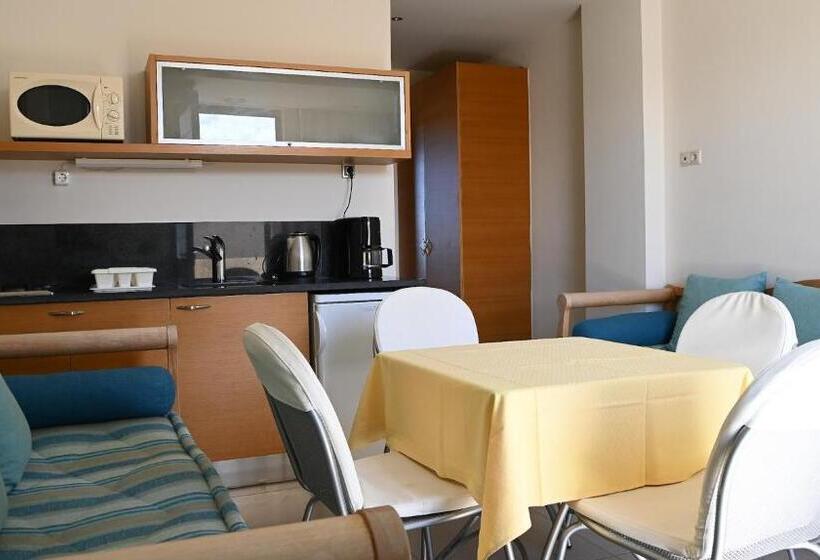 Люкс Deluxe Вид на Море, Creteco Hotel & Suites