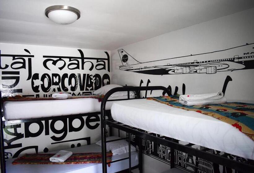 اتاق خانوادگی, Hostal Loco Coco Loco