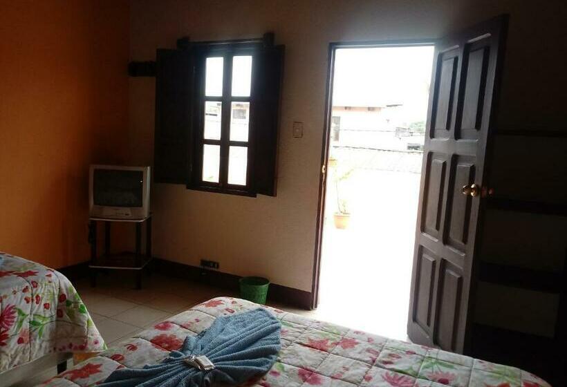 اتاق استاندارد با سرویس بهداشتی مشترک, Hospedaje El Viajero Antigua