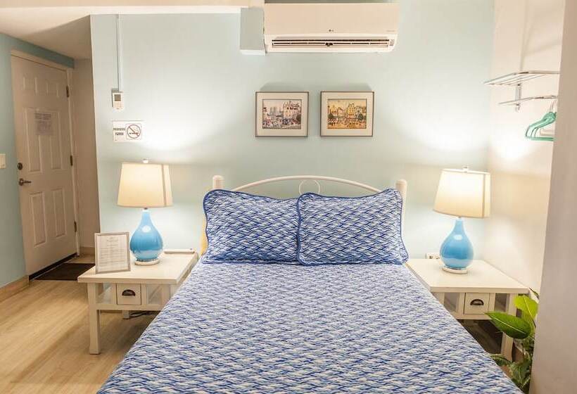חדר משפחתי, Magnolia Inn