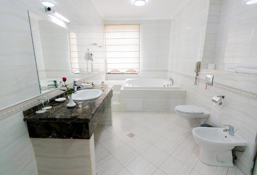 سوئیت با وان آب گرم, Allureinn Hotel And Spa