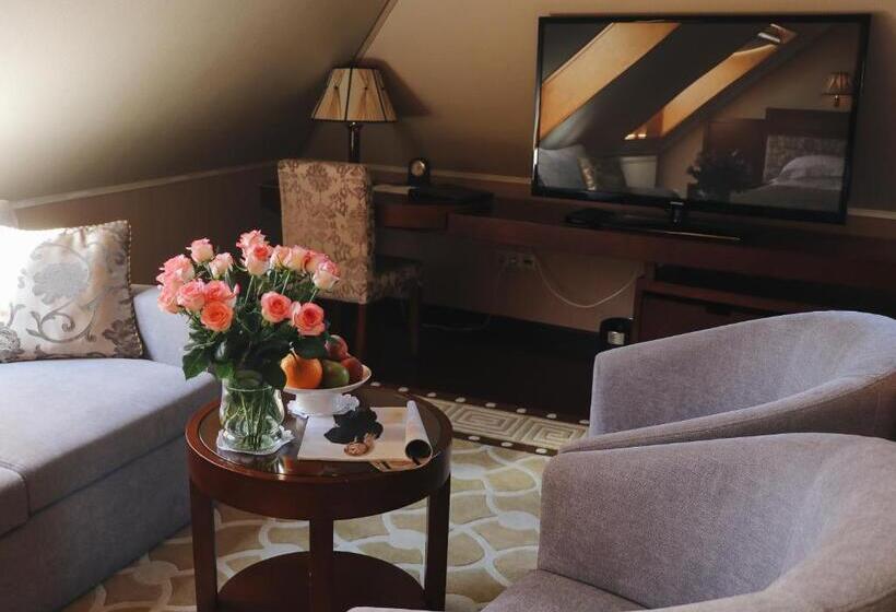 سوئیت پنت هاوس, Allureinn Hotel And Spa