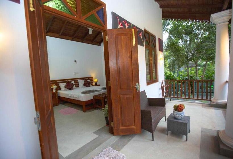 کلبه ییلاقی, Arcadia Resort