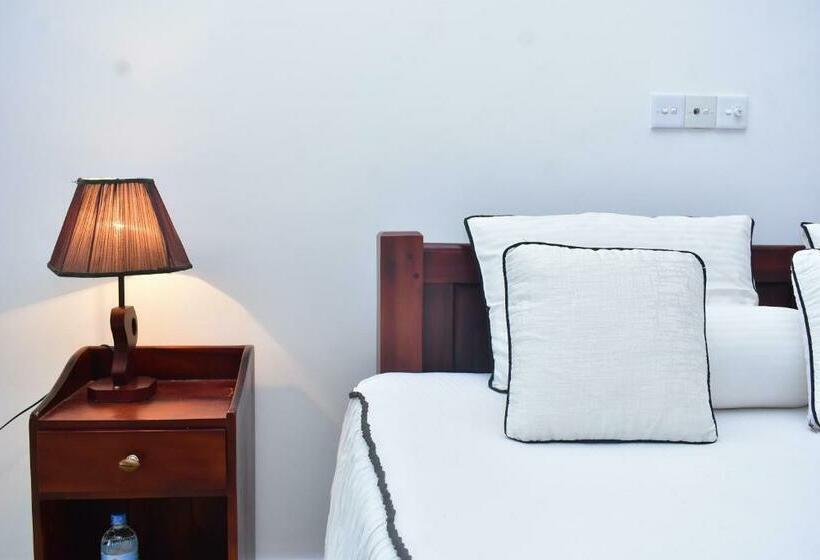 غرفة ديلوكس, Minuri Villa