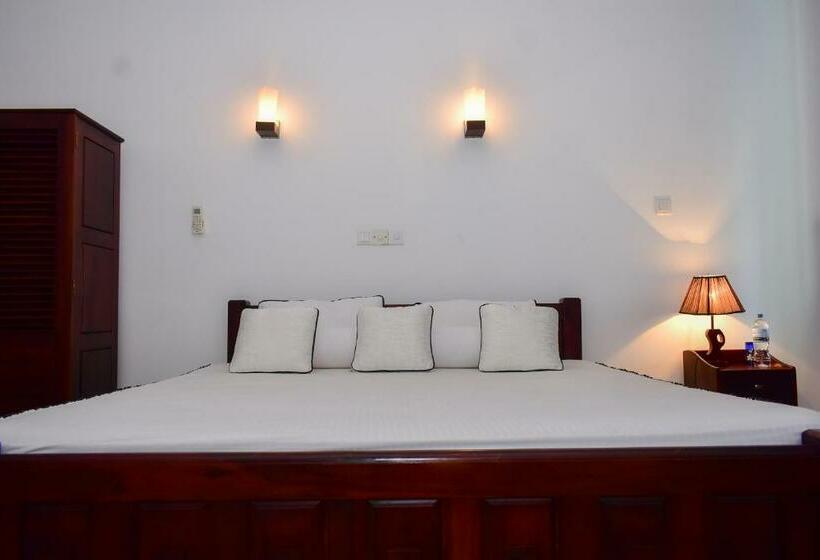 غرفة ديلوكس, Minuri Villa