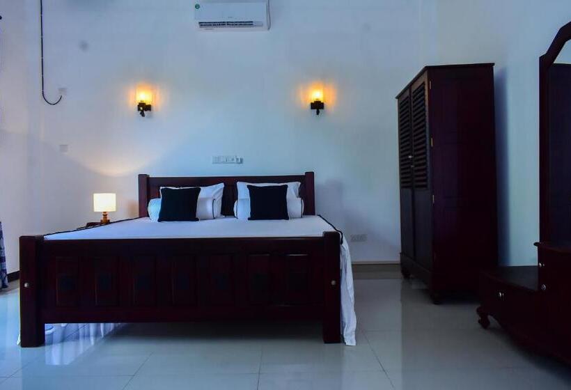 غرفة ديلوكس مزودة بشرفة, Minuri Villa