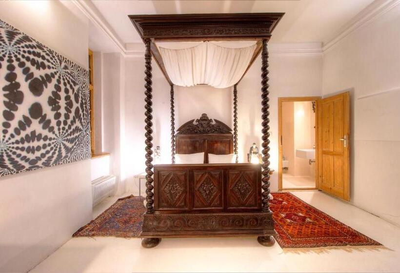 Номер Deluxe, Chateau Třebešice