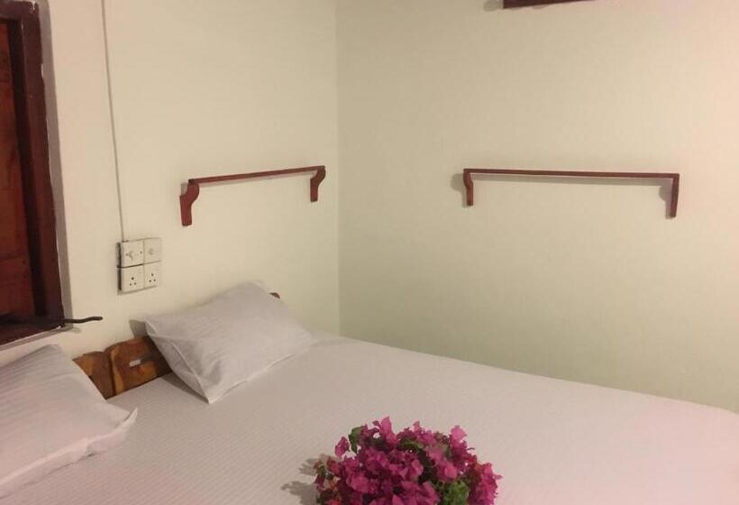 اتاق استاندارد, Garden Cottage Arugambay