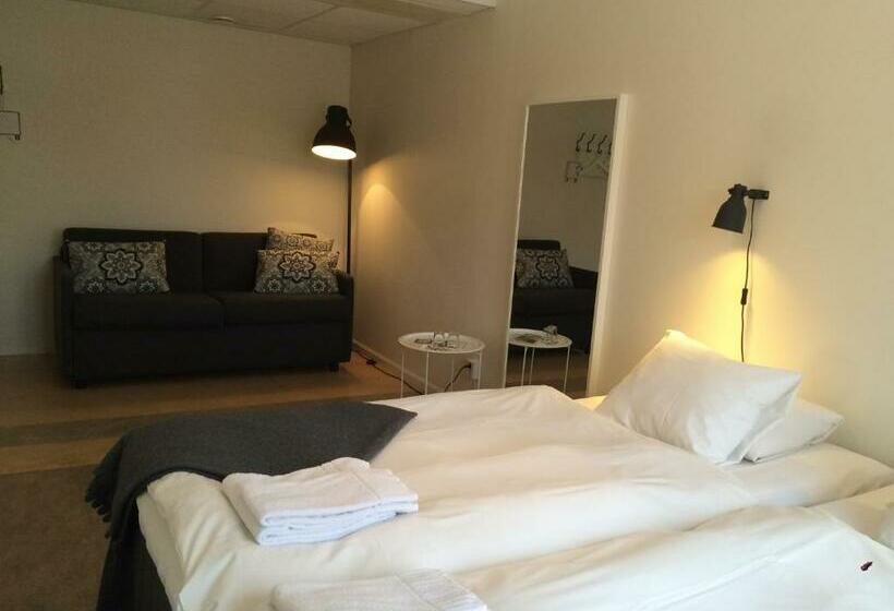 标准三人间共用浴室, Le Mat B&b Akersberga