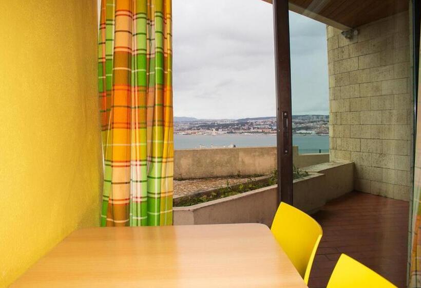 Cama en Habitación Compartida, Hi Almada  Pousada De Juventude