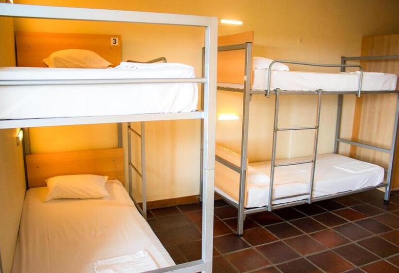 Кровать в Общей Комнате, Hi Almada  Pousada De Juventude