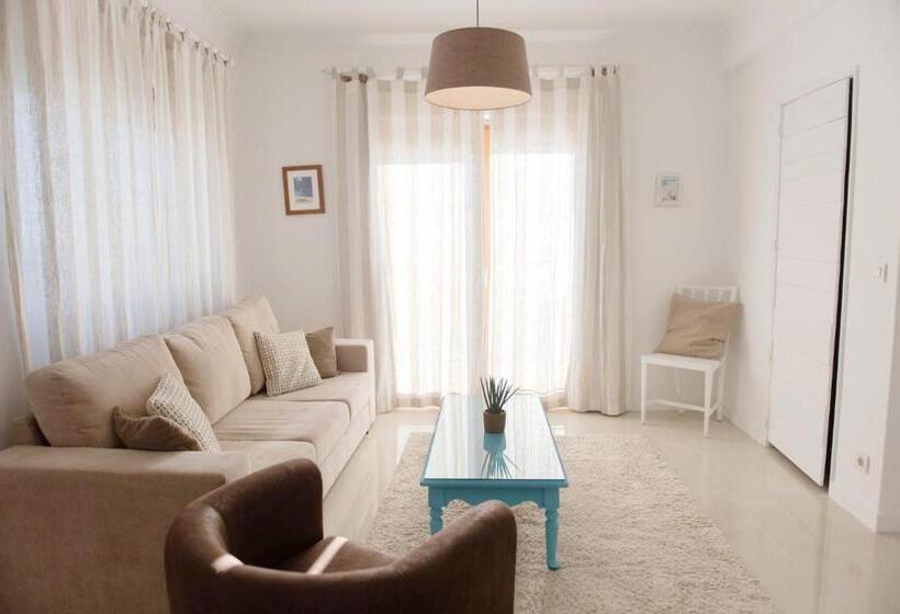 オーシャンビュースイート, Laneez Ericeira Surf House