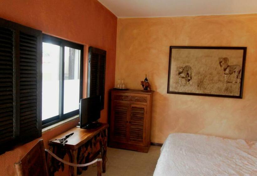 Номер Basic, Villa Paraiso   Naturism Optional Adults Only