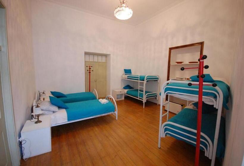 Семейный Номер, Hostel Portalegre