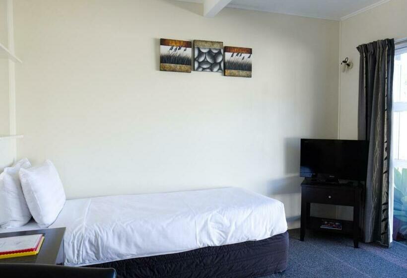 Семейный Номер, Tairua Shores Motel
