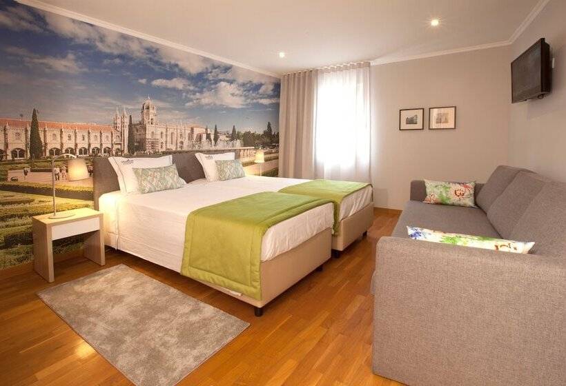 Quarto Estandar, Famous Crows Lisbon Suites