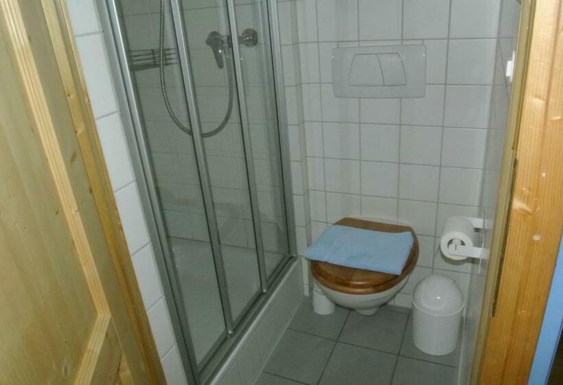 Семейный Номер, Chalet Hotel Krone