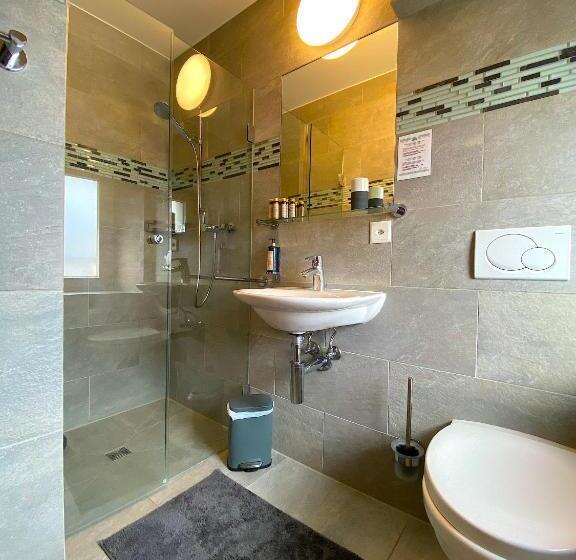 Номер Стандарт, Auberge De L Union