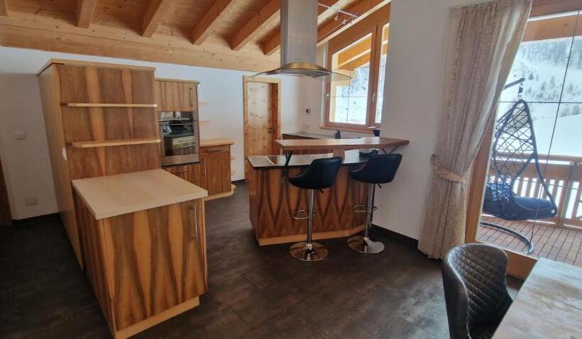 Пентхаус Люкс, Chasa Castello Relax & Spa