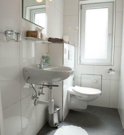 آپارتمان 2 خوابه, Hirschen B&b