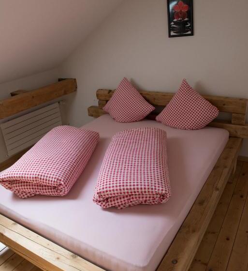 آپارتمان 3 خوابه, Hirschen B&b