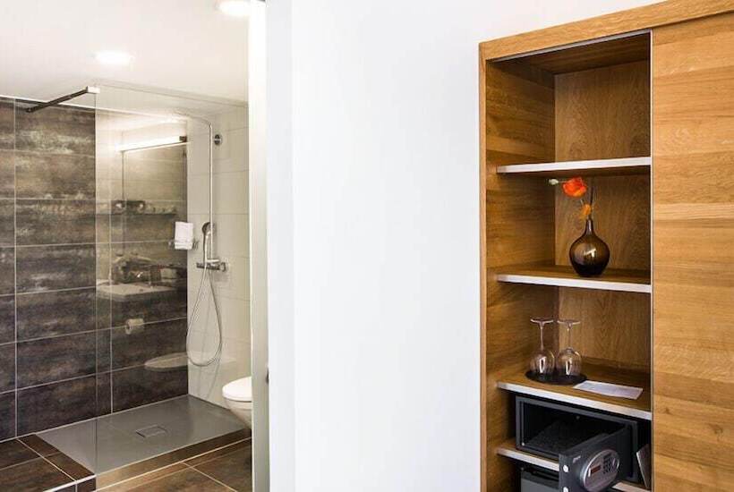 חדר סטנדרט נוף לאגם, Romantik Hotel Le Vignier