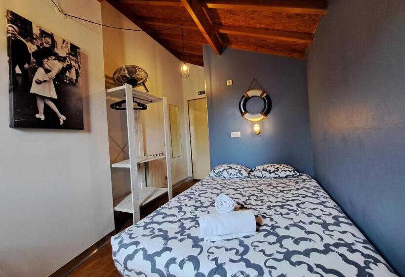 스탠다드 룸, Sardines And Friends Hostel 04