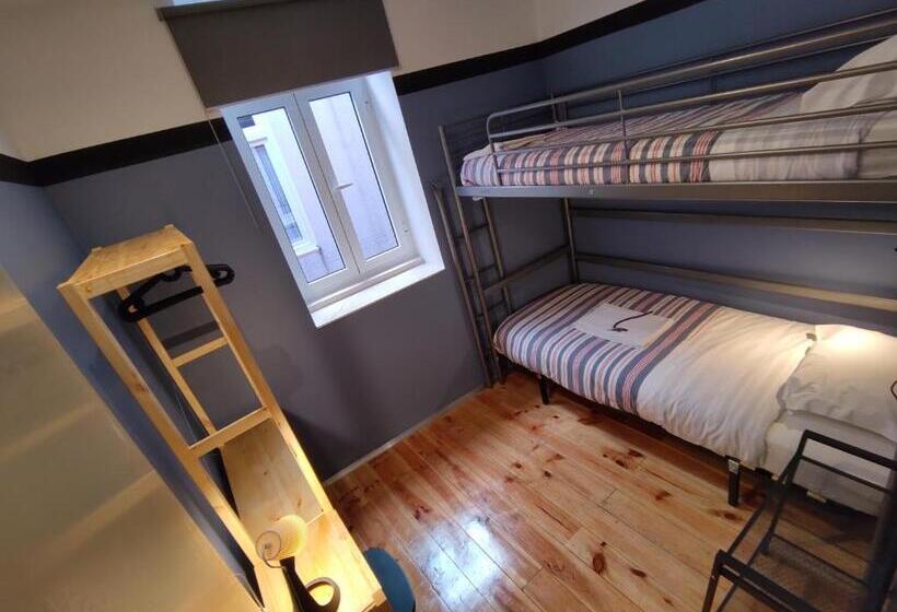 이코노미 룸, Sardines And Friends Hostel 04