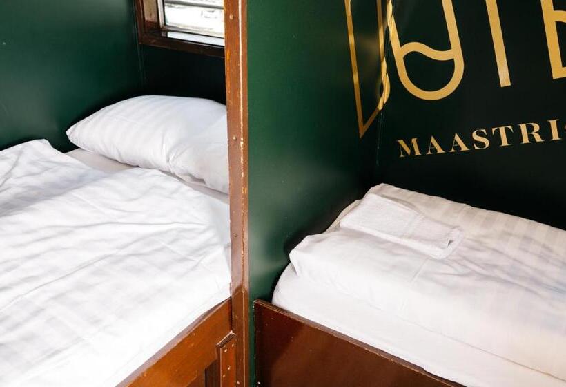 Quarto Triplo Estandar, Botel Maastricht