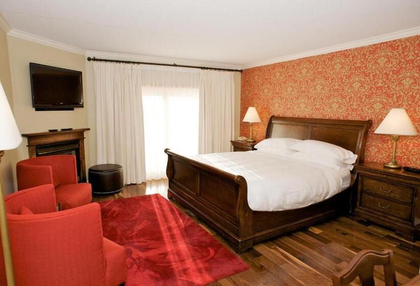 Superior room with lake view, Eganridge Resort, Golf Club & Spa