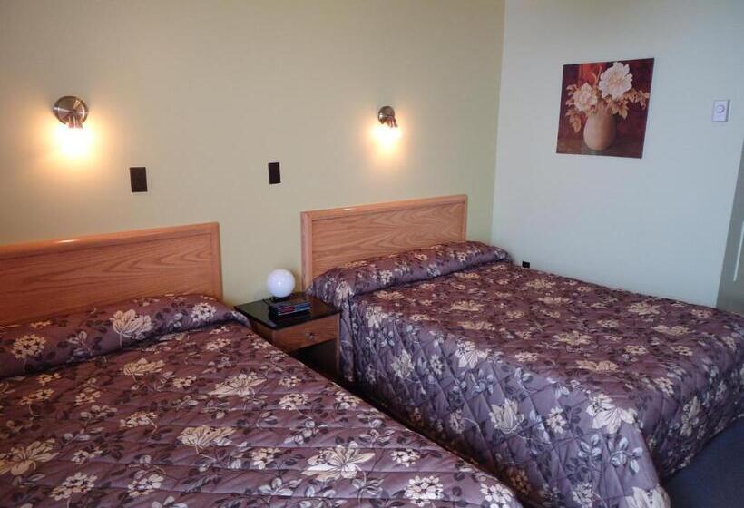Четырехместный Номер Стандарт Вид на Море, Hôtel Motel Le Pharillon