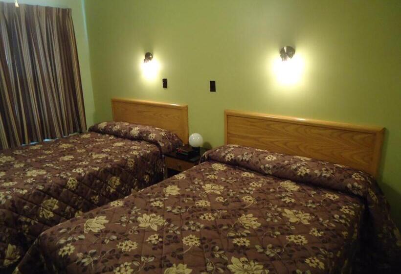 Четырехместный Номер Стандарт, Hôtel Motel Le Pharillon