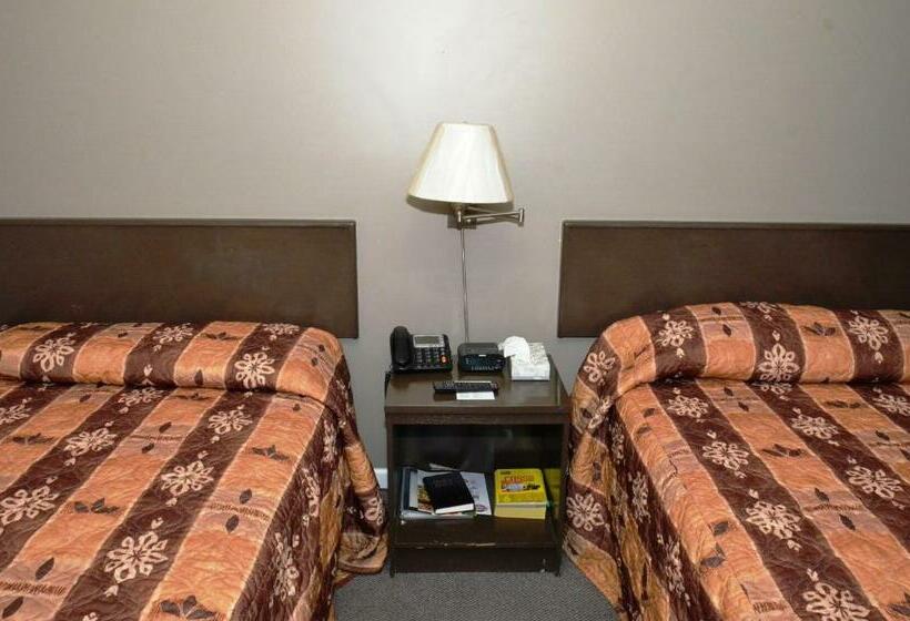 Номер Стандарт 2 Двуспальные Кровати, Blue Bell Inn
