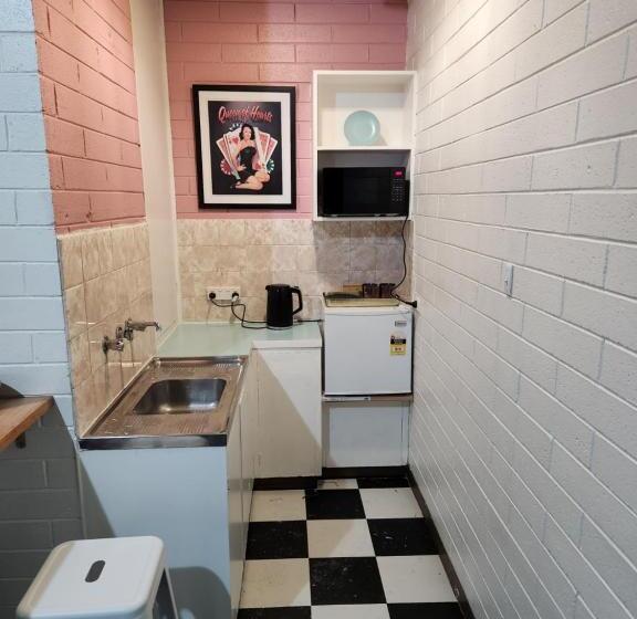 غرفة قياسية, West End Motel & Backpackers