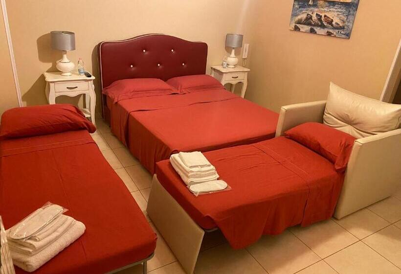 Четырехместный Номер Стандарт с Балконом, B&b Sud Est