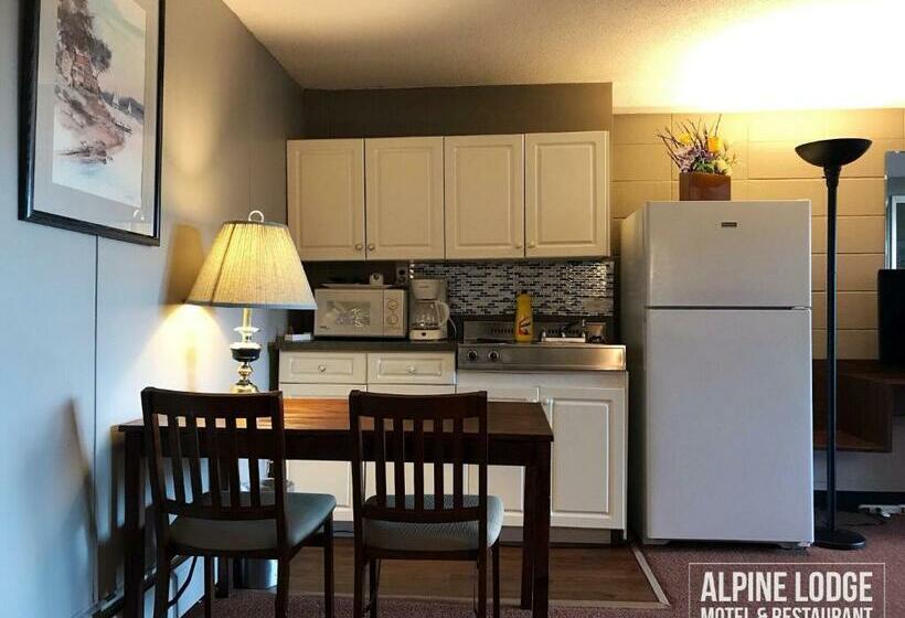 Номер Стандарт, Alpine Lodge Motel & Restaurant