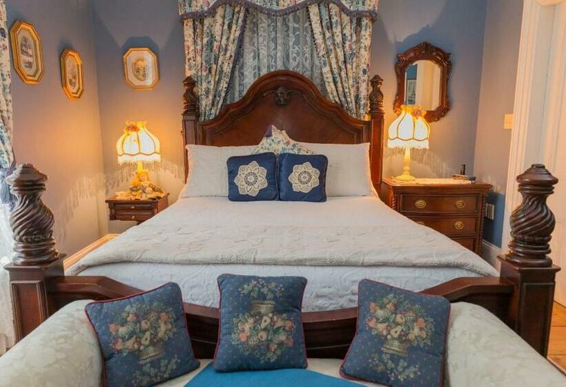 Quarto Estandar, Fitzroy Hall