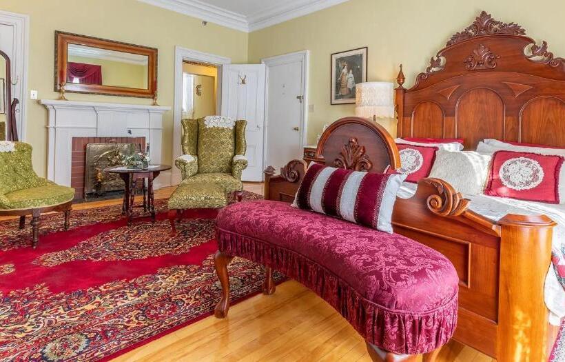 Quarto Estandar com Sacada, Fitzroy Hall