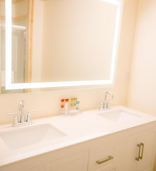 Family Suite, Crystal Springs Lodge