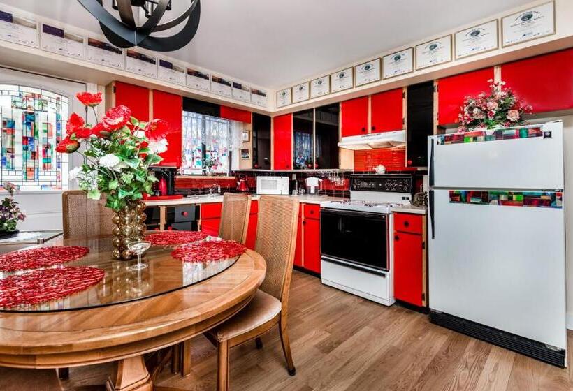 Люкс Кровать Квин, Diana S Luxury Bed And Breakfast