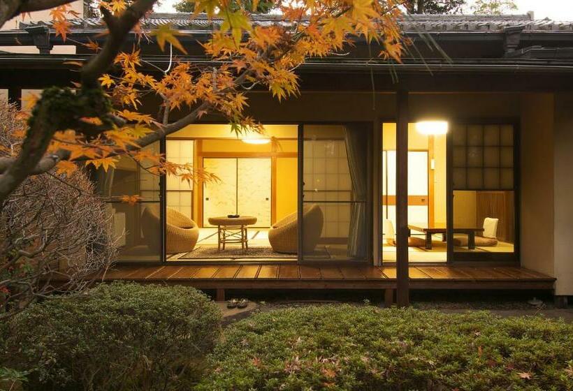 غرفة قياسية, Gyokutei