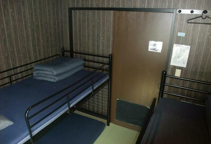 Cameră cvadruplă cu baie comună, International Guesthouse Azure Narita