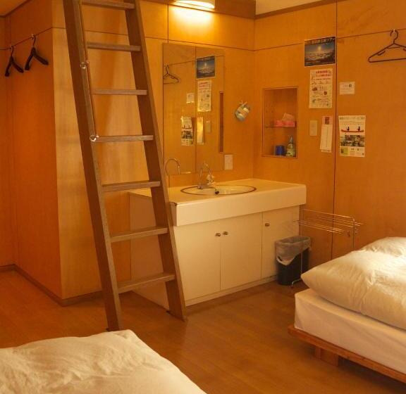 标准四人间共用浴室, Kussharo Genya Youth Guesthouse